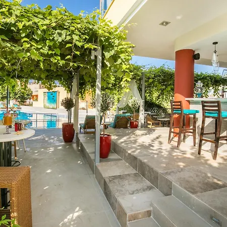 Thalassies Nouveau Hotel